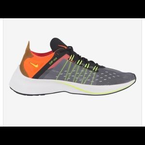 Nike Exp-14 Sneaker